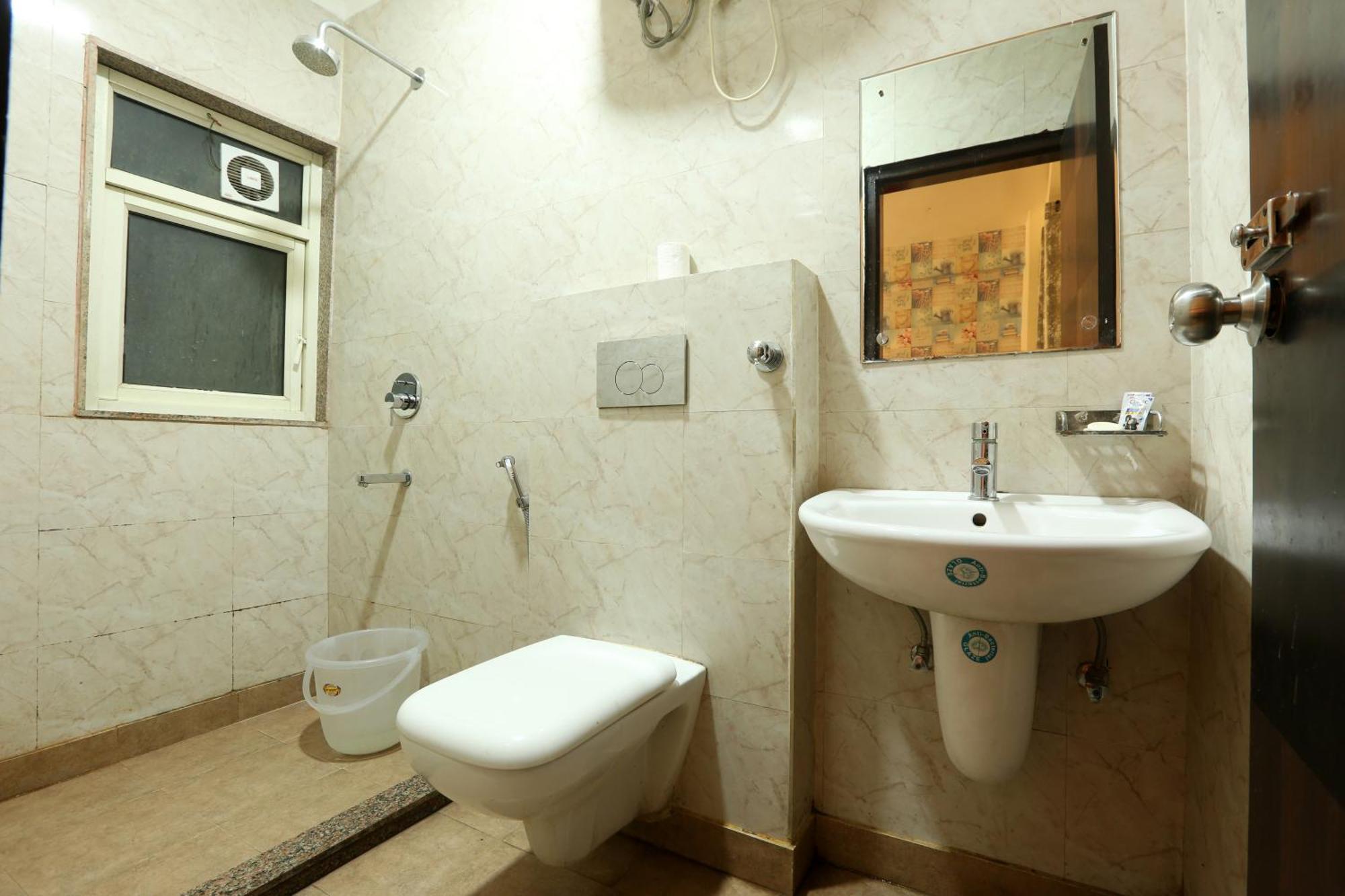 Hotel Skywood At Airport New Delhi Luaran gambar