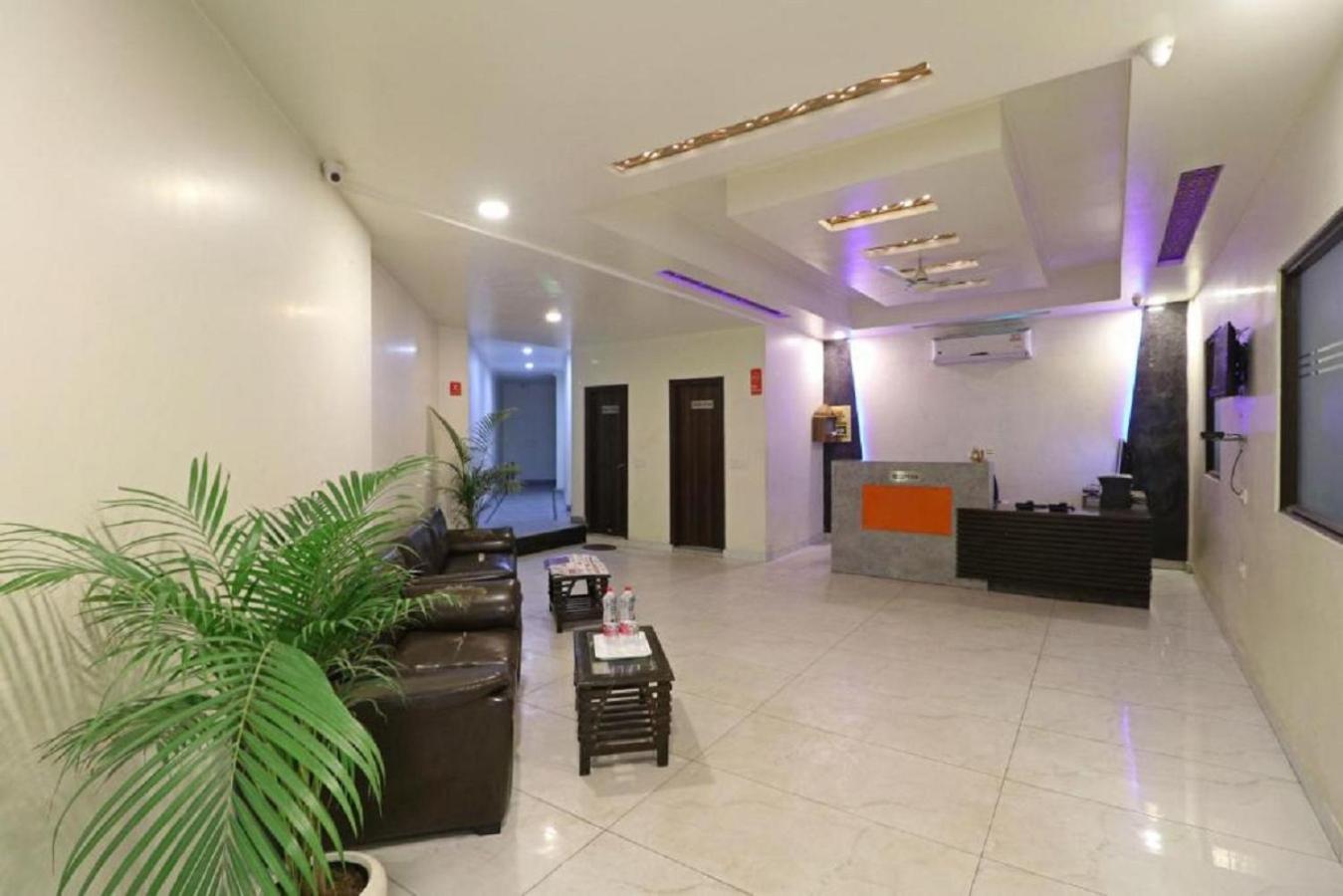 Hotel Skywood At Airport New Delhi Luaran gambar