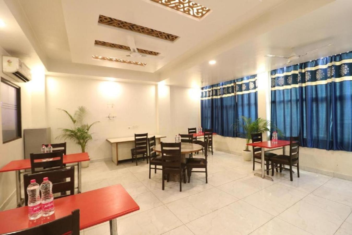 Hotel Skywood At Airport New Delhi Luaran gambar